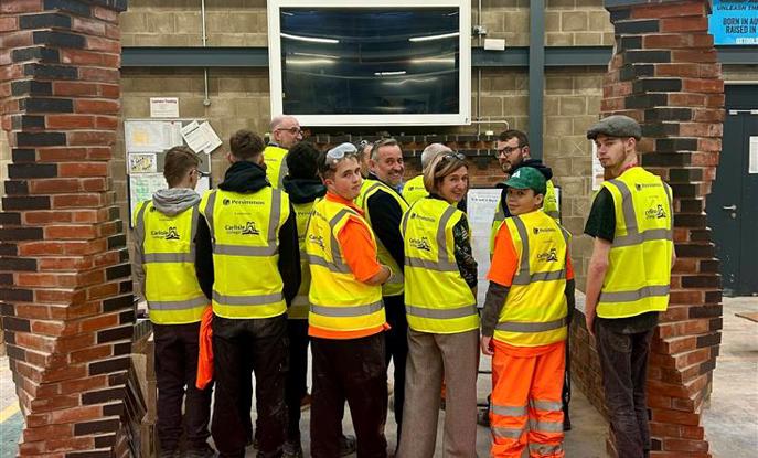 Persimmon Hi Vis 2